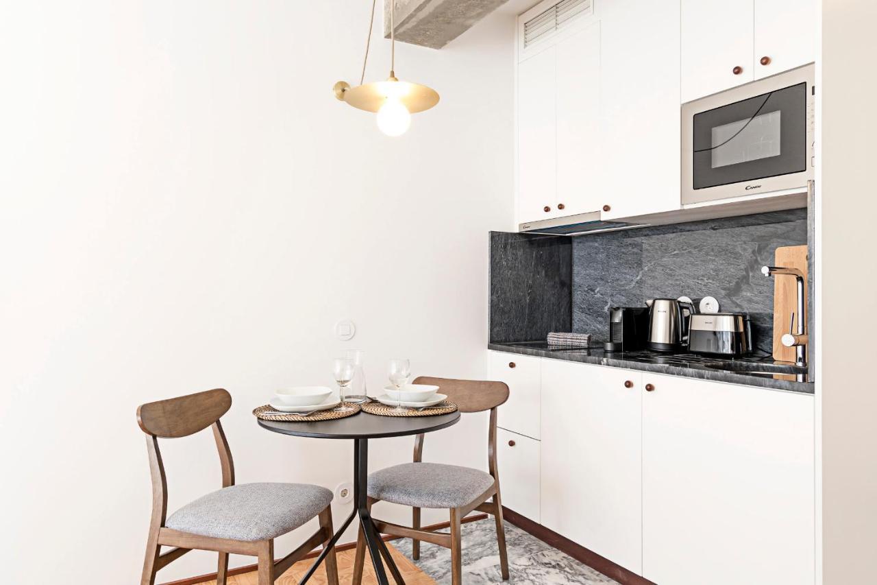 Ceuta Studio Apartments By Lovelystay Порто Екстериор снимка