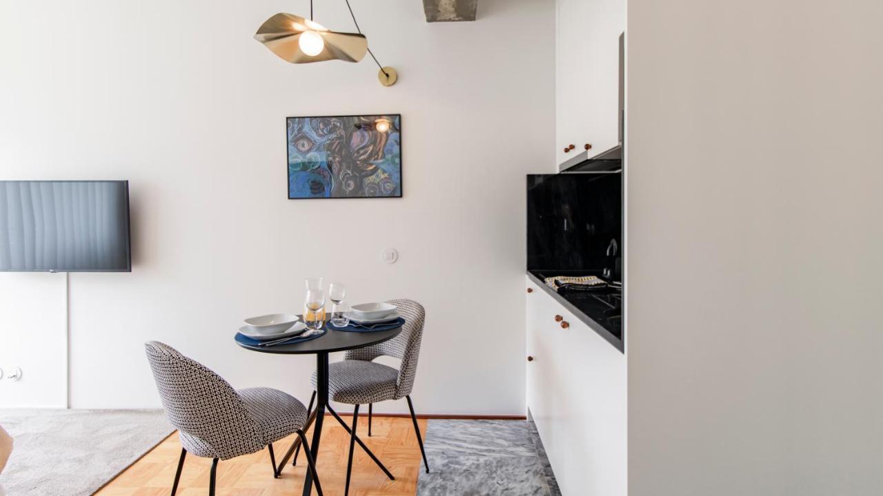 Ceuta Studio Apartments By Lovelystay Порто Екстериор снимка