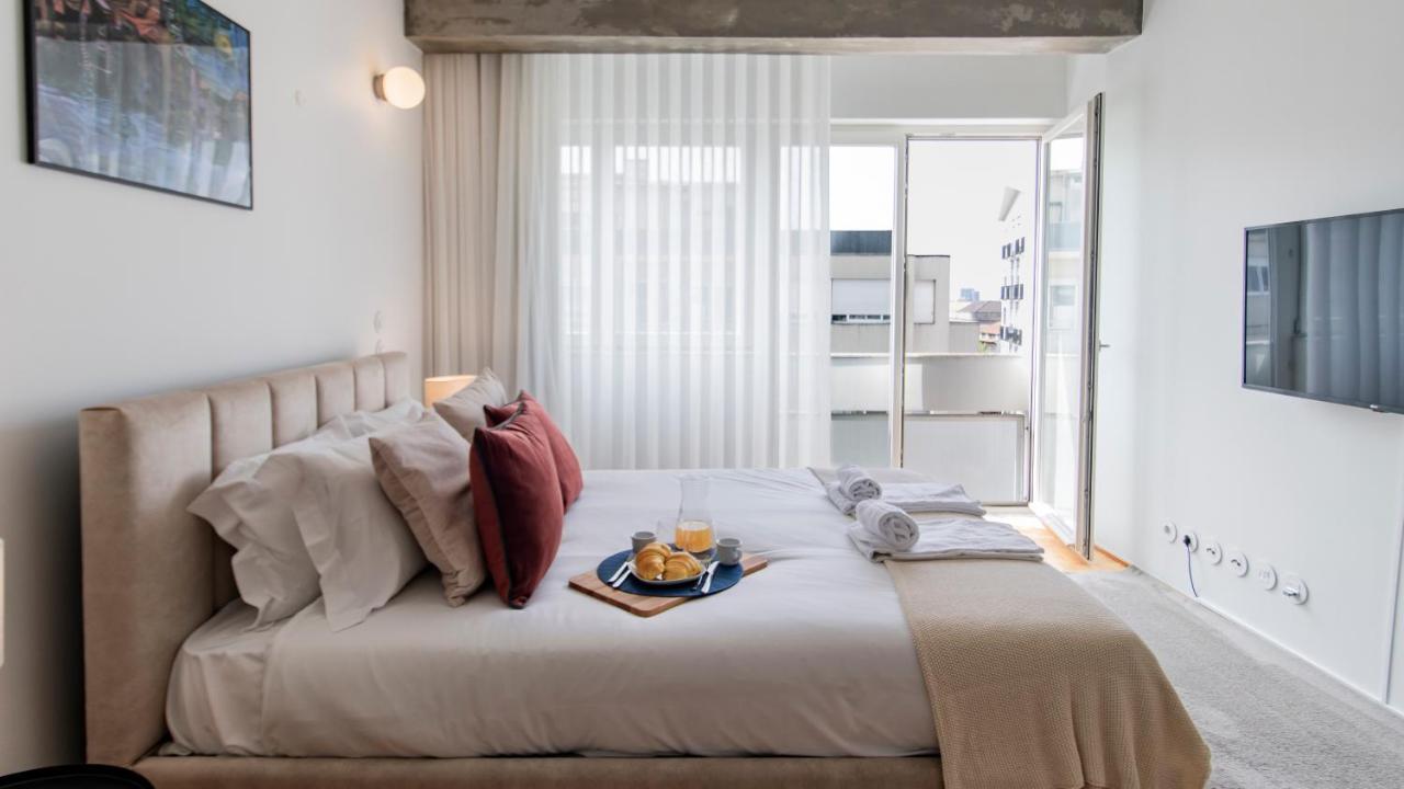 Ceuta Studio Apartments By Lovelystay Порто Екстериор снимка